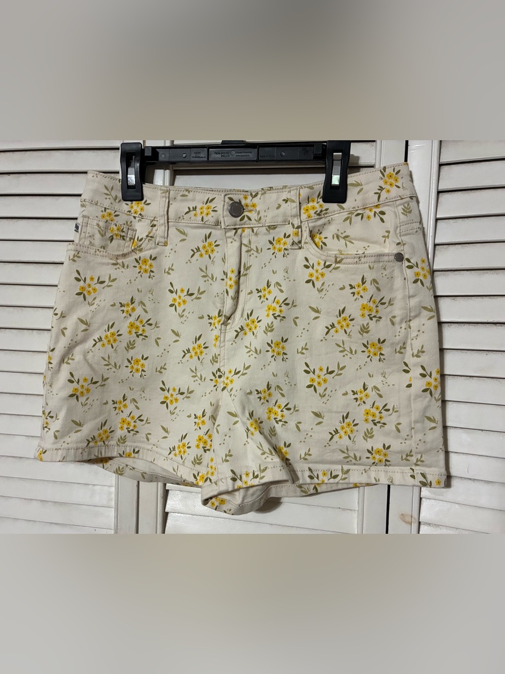 Judy Blue Cream with yellow Floral Print Women’s denim Shorts